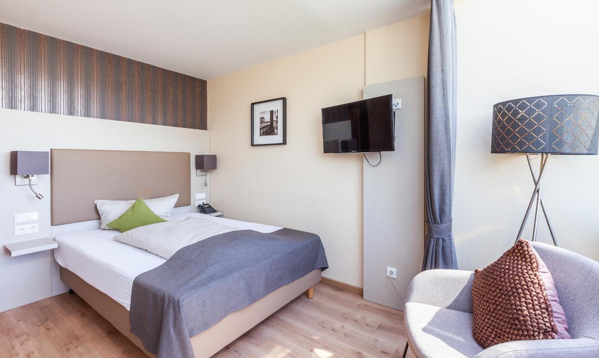 Hotel Wittelsbacher Hoeh Βίρτσμπουργκ Εξωτερικό φωτογραφία